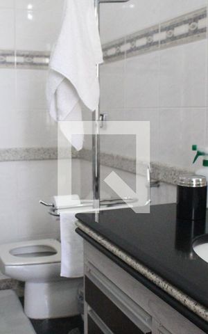 Apartamento à venda com 380m², 4 quartos e 5 vagasBanheiro da Suíte 4