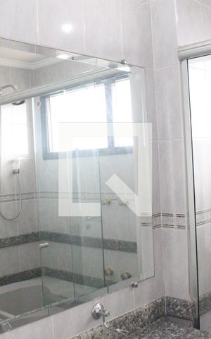 Apartamento à venda com 380m², 4 quartos e 5 vagasBanheiro Suíte 1