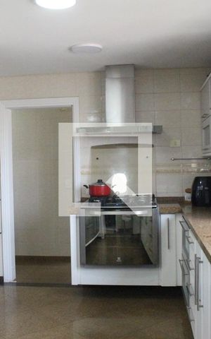 Apartamento à venda com 380m², 4 quartos e 5 vagasCozinha