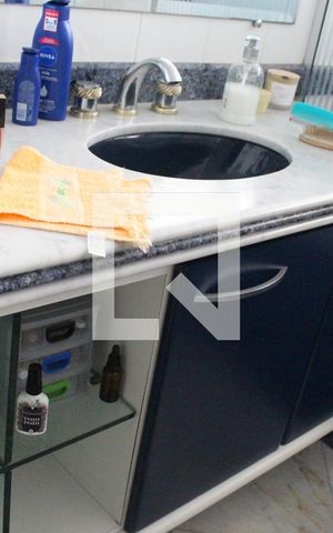 Apartamento à venda com 380m², 4 quartos e 5 vagasBanheiro Suíte 3