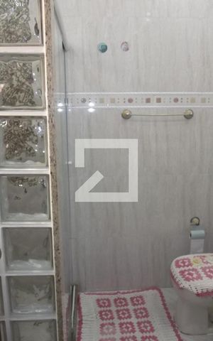 Casa à venda com 200m², 2 quartos e 1 vagaBanheiro Social