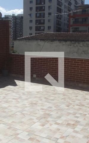 Casa à venda com 200m², 2 quartos e 1 vagaTerraço