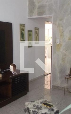 Casa à venda com 200m², 2 quartos e 1 vagaSala
