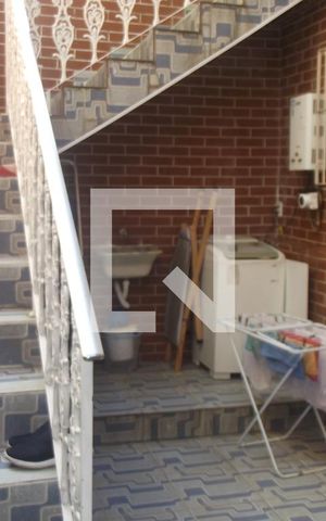 Casa à venda com 200m², 2 quartos e 1 vagaÁrea de Serviço