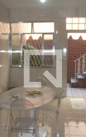 Casa à venda com 200m², 2 quartos e 1 vagaCopa