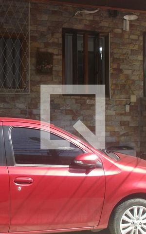 Casa à venda com 200m², 2 quartos e 1 vagaFachada