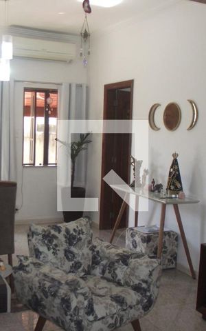 Casa à venda com 200m², 2 quartos e 1 vagaSala