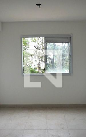 Studio para alugar com 28m², 1 quarto e sem vaga Studio para alugar com 28m², 1 quarto e sem vagaSala