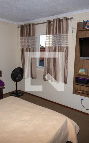 Casa à venda com 200m², 3 quartos e 3 vagas Casa à venda com 200m², 3 quartos e 3 vagasSuíte
