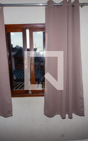Casa à venda com 200m², 3 quartos e 3 vagas Casa à venda com 200m², 3 quartos e 3 vagasQuarto 2