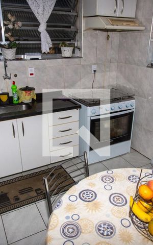 Casa à venda com 200m², 3 quartos e 3 vagas Casa à venda com 200m², 3 quartos e 3 vagasCozinha