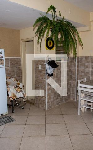 Casa à venda com 200m², 3 quartos e 3 vagas Casa à venda com 200m², 3 quartos e 3 vagasQuintal
