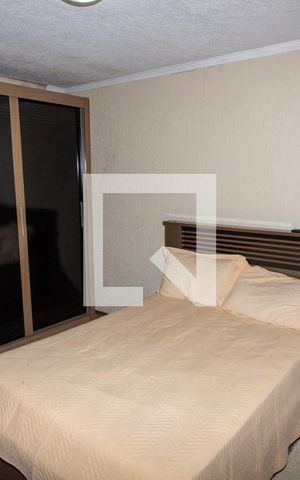 Casa à venda com 200m², 3 quartos e 3 vagas Casa à venda com 200m², 3 quartos e 3 vagasSuíte