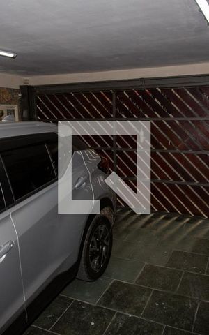 Casa à venda com 200m², 3 quartos e 3 vagas Casa à venda com 200m², 3 quartos e 3 vagasGaragem