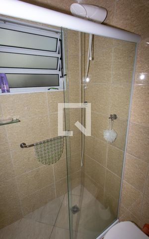 Casa à venda com 200m², 3 quartos e 3 vagas Casa à venda com 200m², 3 quartos e 3 vagasBanheiro da Suíte