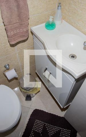 Casa à venda com 200m², 3 quartos e 3 vagas Casa à venda com 200m², 3 quartos e 3 vagasBanheiro da Suíte