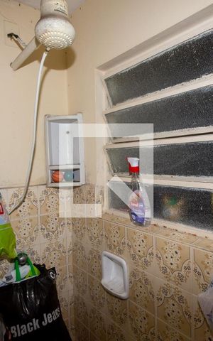Casa à venda com 200m², 3 quartos e 3 vagas Casa à venda com 200m², 3 quartos e 3 vagasBanheiro 3