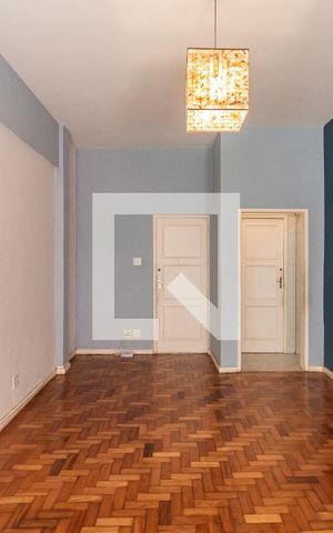 Apartamento à venda com 120m², 2 quartos e 1 vagaSala