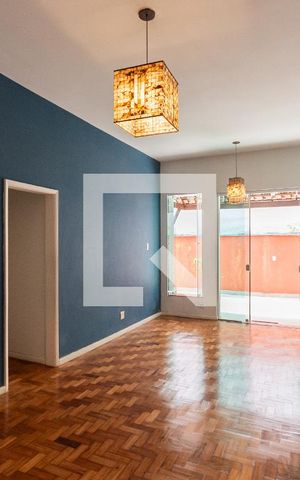 Apartamento à venda com 120m², 2 quartos e 1 vagaSala