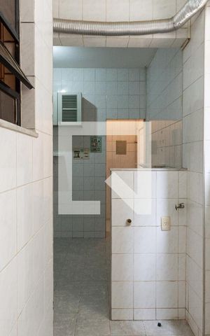 Apartamento à venda com 120m², 2 quartos e 1 vagaÁrea de Serviço