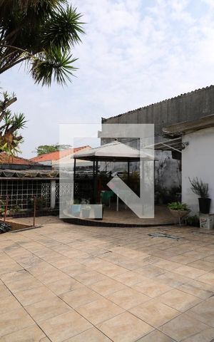 Casa à venda com 400m², 2 quartos e 6 vagasÁrea comum