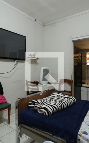 Casa à venda com 400m², 2 quartos e 6 vagasSuite