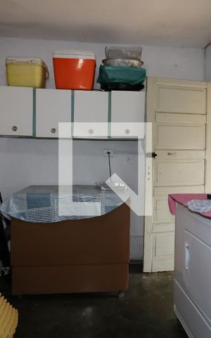 Casa à venda com 400m², 2 quartos e 6 vagasÁrea de Serviço