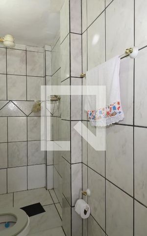 Casa à venda com 400m², 2 quartos e 6 vagasÁrea comum - Banheiro