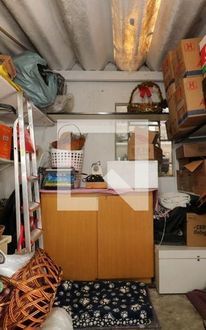 Casa à venda com 400m², 2 quartos e 6 vagasDepósito