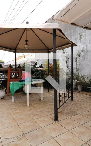 Casa à venda com 400m², 2 quartos e 6 vagasÁrea comum - Churrasqueira