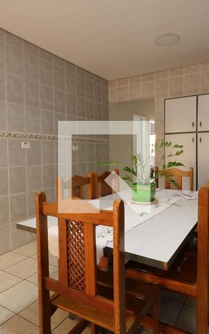 Casa à venda com 400m², 2 quartos e 6 vagasCozinha
