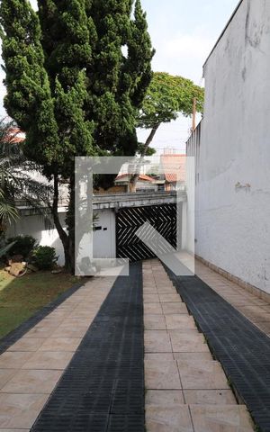Casa à venda com 400m², 2 quartos e 6 vagasGaragem