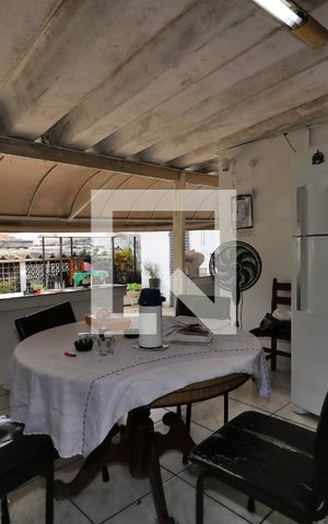 Casa à venda com 400m², 2 quartos e 6 vagasÁrea comum - Cozinha