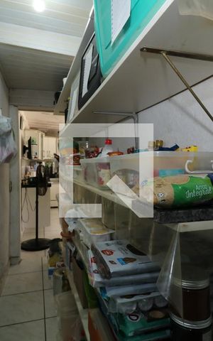 Casa à venda com 400m², 2 quartos e 6 vagasDispensa