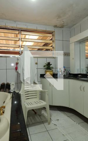 Casa à venda com 400m², 2 quartos e 6 vagasBanheiro da Suite