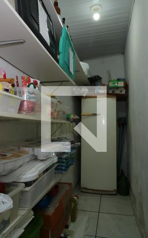 Casa à venda com 400m², 2 quartos e 6 vagasDispensa