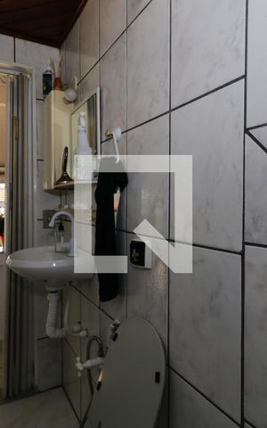Casa à venda com 400m², 2 quartos e 6 vagasÁrea comum - Banheiro