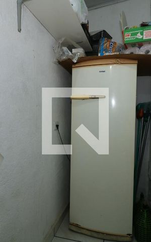 Casa à venda com 400m², 2 quartos e 6 vagasDispensa