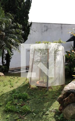 Casa à venda com 400m², 2 quartos e 6 vagasJardim