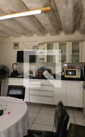 Casa à venda com 400m², 2 quartos e 6 vagasÁrea comum - Cozinha