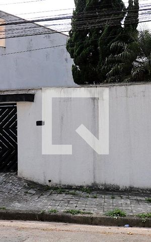 Casa à venda com 400m², 2 quartos e 6 vagasFachada