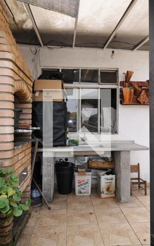 Casa à venda com 400m², 2 quartos e 6 vagasÁrea comum - Churrasqueira
