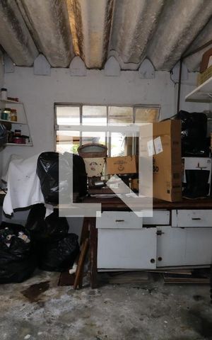 Casa à venda com 400m², 2 quartos e 6 vagasDepósito