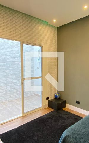 Casa à venda com 280m², 4 quartos e 2 vagasSuíte 2