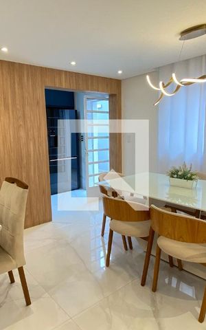 Casa à venda com 280m², 4 quartos e 2 vagasSala de Jantar