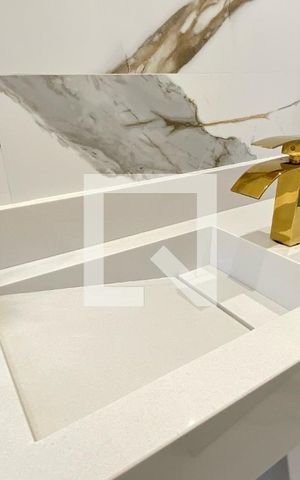 Casa à venda com 280m², 4 quartos e 2 vagasLavabo