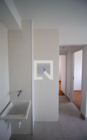 Apartamento à venda com 33m², 2 quartos e sem vaga Apartamento à venda com 33m², 2 quartos e sem vagaÁrea de Serviço