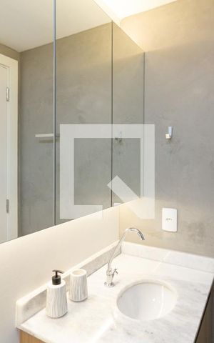 Apartamento para alugar com 27m², 1 quarto e sem vaga Apartamento para alugar com 27m², 1 quarto e sem vagaBanheiro da Suíte