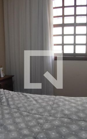 Casa à venda com 165m², 3 quartos e 3 vagasSuite 1