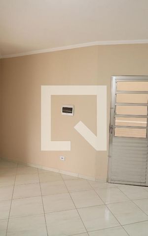 Casa para alugar com 90m², 2 quartos e 1 vagaSala